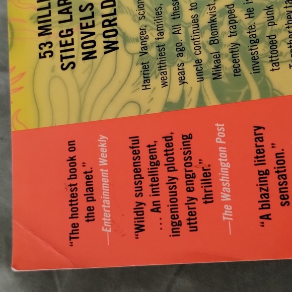 The Girl with the Dragon Tattoo (Paperback) - Picture 4 of 5